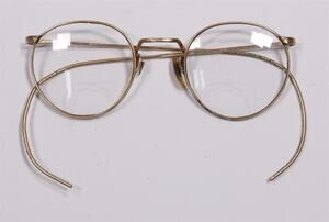 American Optical AO Vintage 50s 40s 12k GF Gold Curved Earpiece Round Glasses
